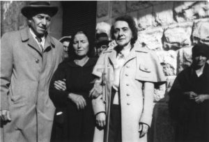 Les Dussault Petrosa visitent la famille italienne (1949)